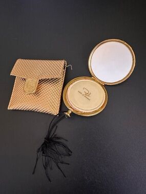 Vintage Makeup And case